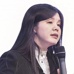王雪梅